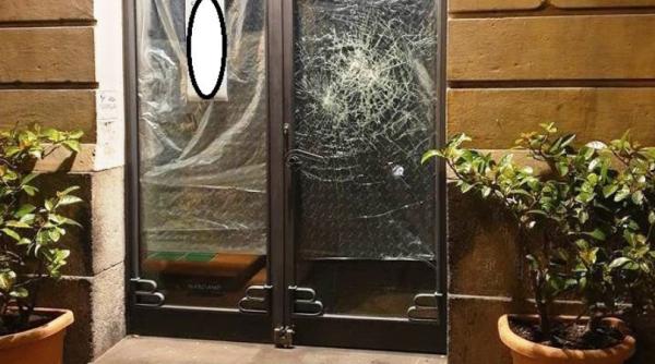 Italia. Un român disperat a spart geamul unui magazin