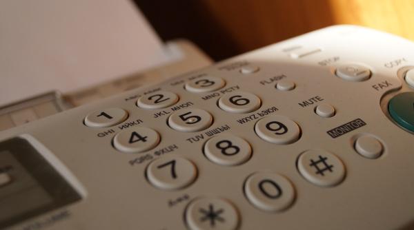 Deces provocat de COVID-19, anunțat cu 4 zile mai târziu. Raportul a fost "uitat" în fax