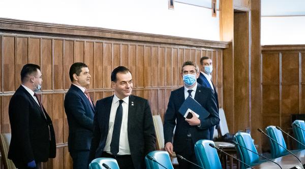 Ședință de urgență la MAI. Ludovic Orban, discuții cu Marcel Vela