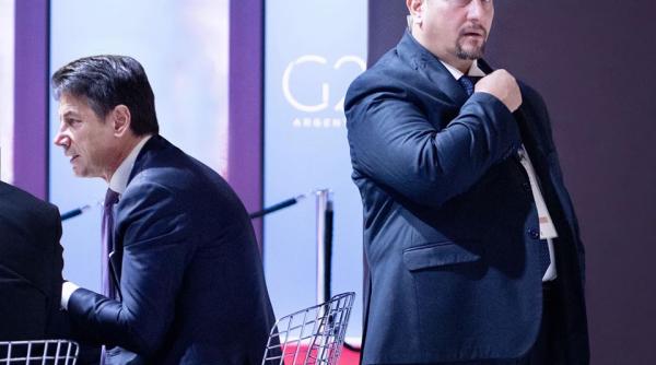 Giuseppe Conte, mesaj trist: „Pentru noi toți cei care l-am cunoscut este o mare durere”