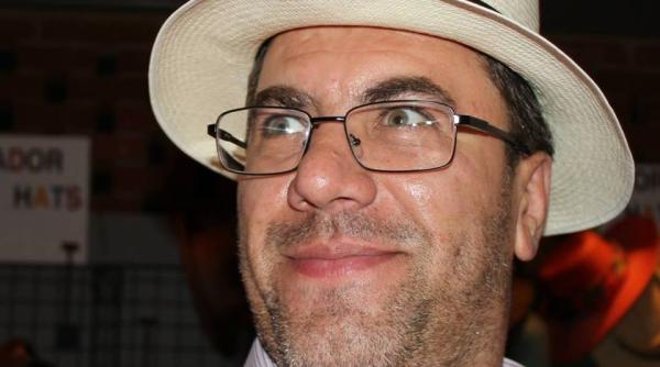 Jurnalist român la Londra, simptome de COVID-19: „Nu am miros, Nu am gust. Dulcele pare foarte amar“