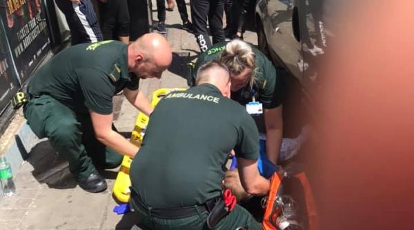 Italia: Copil român, mort după ce a căzut pe fereastră. Micuțul voia doar să deseneze