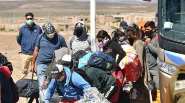 Țara care foloseşte armata pentru a respinge cetățenii care încearcă să revină acasă din străinătate