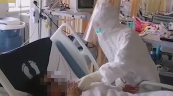 Medic român la un spital din Paris: „Rudele primesc echipament ca să-i vadă pe muribunzi. Nu trebuie să moară fără familie”