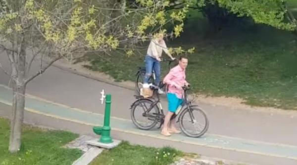 Robert Negoiță și iubita, sancționați după ce s-au plimbat cu bicicleta în parc