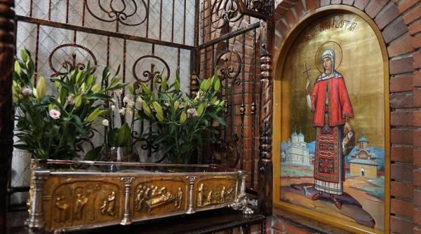 Procesiune cu moaştele Sfintei Muceniţe Filofteia "pentru încetarea epidemiei de coronavirus"