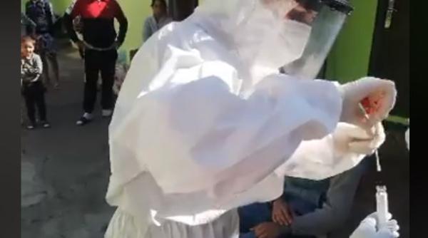 (VIDEO) Bărbat întors din Anglia, depistat pozitiv: A locuit în aceeași casă cu alte 30 de persoane