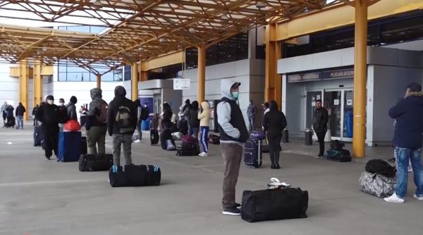 Marea Britanie. Măsuri de relaxare: Toți pasagerii ajung din aeroport direct în carantina