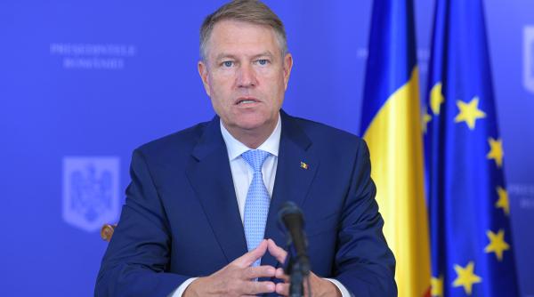 Klaus Iohannis, veşti pentru pensionari. Vor avea DOUĂ intervale pe zi când vor putea ieşi din casă