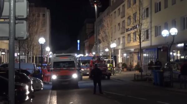 Germania. Atac în Hanau. Un grup de necunoscuţi au înjunghiat patru trecători. Poliţia îi caută cu elicopterul