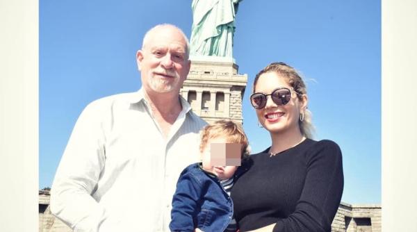 SUA. Povestea româncei care s-a căsătorit cu administratorul Statuii Libertății. A lucrat pentru el, iar apoi i-a devenit soție