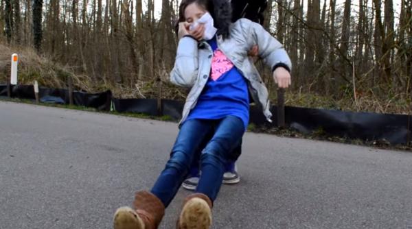 Doi tineri români au răpit o fetiţă de 9 ani