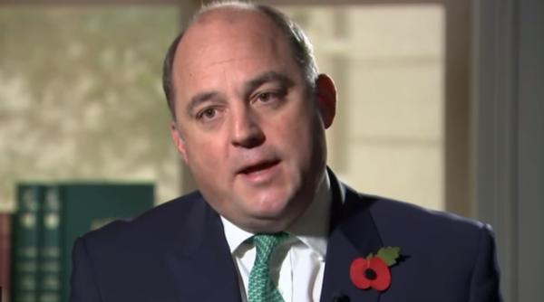 Ministrul britanic al Apărării, despre experienţa sa ca bolnav de COVID-19: „Groaznic ca naiba”