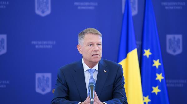 Klaus Iohannis a sesizat la CCR Legea care permitea desfăşurarea învăţământului online
