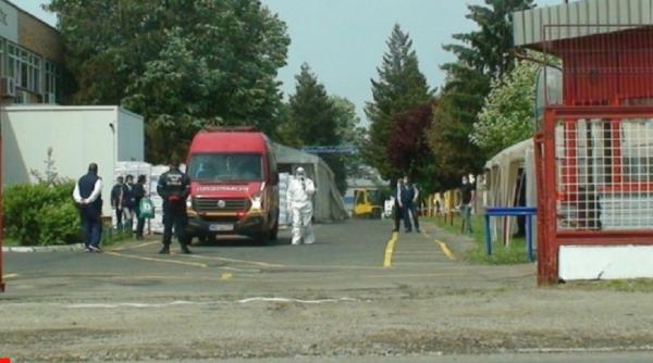 32 de muncitori de la fabrica Arctic, infectaţi cu COVID-19. O linie a companiei a fost deja închisă