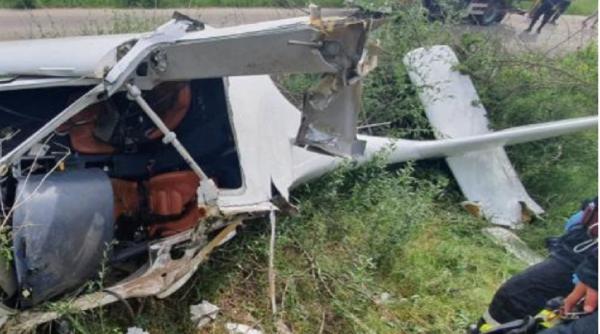 Un avion a aterizat forţat în Alba. Pilotul e rănit