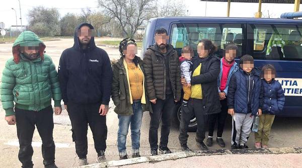 Ungaria desfiinţează centrele pentru imigranţi de la frontiera cu Serbia, după o decizie a CJUE