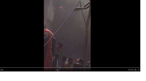 Un avion cu 100 de pasageri s-a prăbușit peste un ansamblu rezidențial Imagini de groază