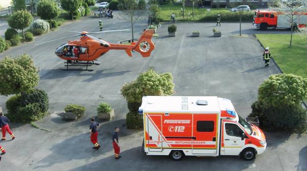 Germania. Bărbat ARESTAT după ce a condus o fostă ambulanţă, cu girofarul pornit