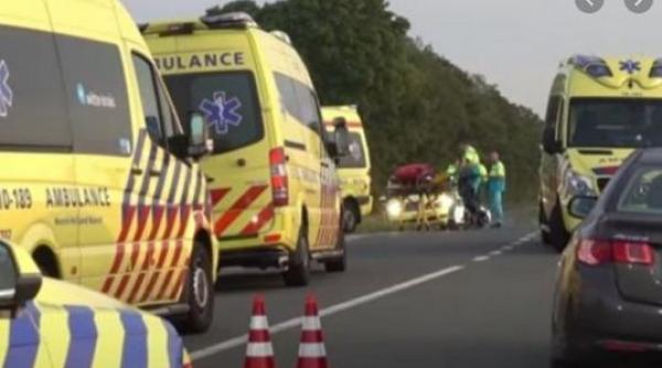 Oficial de la MAE: Doi ROMÂNI morţi în accidentul produs în Olanda. Alţi patru au ajuns la spital