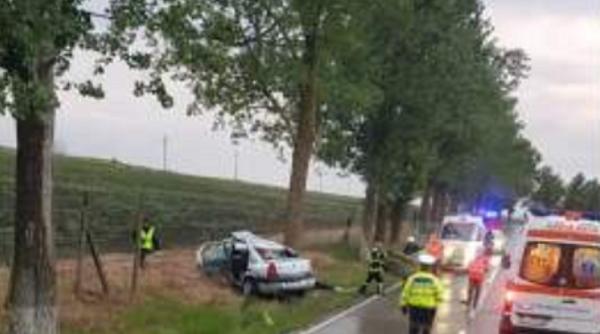 Accident mortal cumplit. Tânără româncă de 16 ani decedată, șoferul de 19 ani în stare gravă