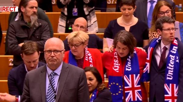Barnier avertizează Regatul Unit că nu va exista un acord dacă Londra revine asupra pozițiilor anterioare