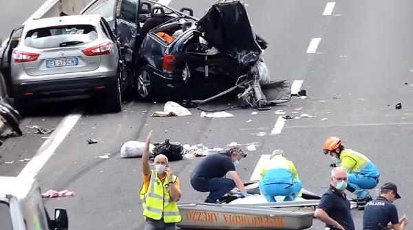 Localnicii plâng familia de români implicată în accidentul mortal din Italia: „Pleci pe un drum şi nu ştii dacă mai vii înapoi”