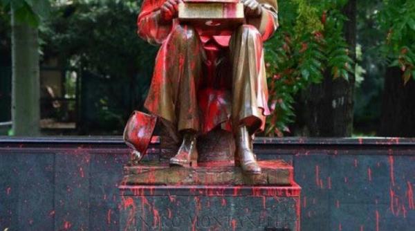 Italia. PROTEST la Milano. O statuie celebră a fost vandalizată