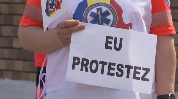 Angajații DGASPC protestează după ce nu și-au primit salariile de două luni