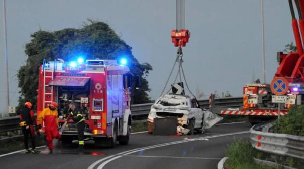 Italia. O mașină cu români s-a prăbușit de pe un pod. Au murit pe loc