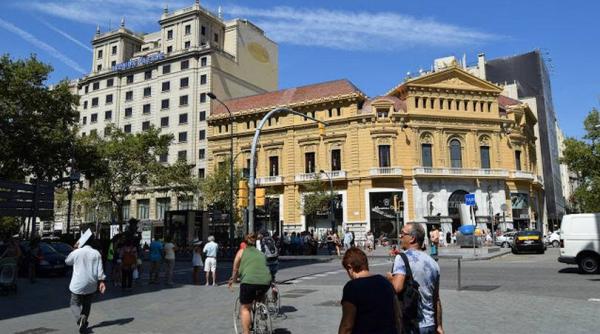 Spania. Starea de alertă, ridicată. Turiştii nu mai stau în carantină 