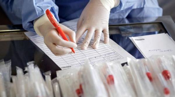 Angajați din cadrul ambasadelor României la Minsk și New Delhi, testați pozitiv cu noul coronavirus