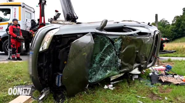 Austria. Sfârșit TRAGIC pentru un român: s-a răsturnat cu mașina pe câmp și n-a putut să iasă din ea