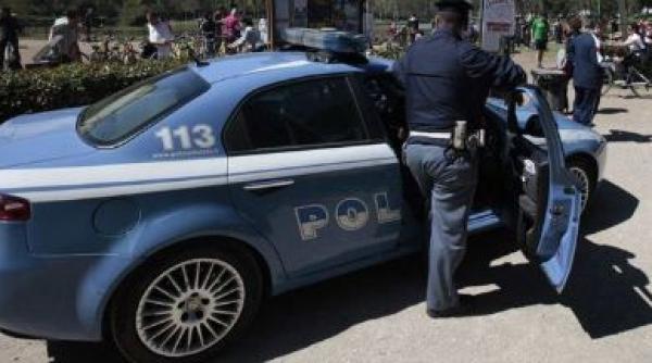 Italia. Româncă, atacată de soț cu o foarfecă: Un copil în stare critică după ce a fost bătut de tatăl său