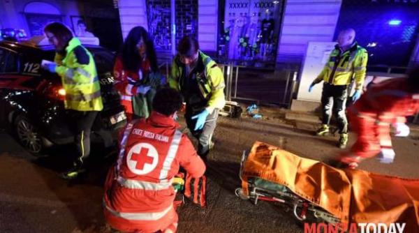 Italia. Înarmat cu două cuţite, un român s-a dat în spectacol. A fost calmat cu un pistol cu electroşocuri