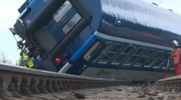 Cehia. Cel puţin trei morţi şi zeci de răniţi după coliziunea între două trenuri