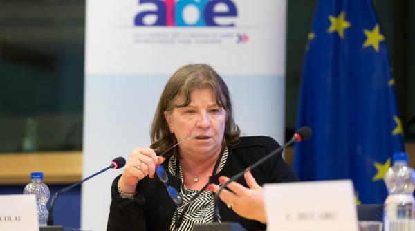 Norica Nicolai ameninţă PNL cu dizolvarea