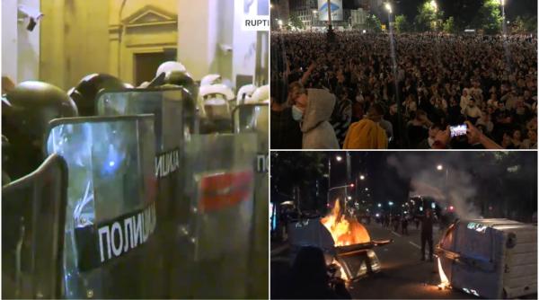 Proteste VIOLENTE în Serbia. Oamenii au luat cu ASALT Parlamentul după reimpunerea stării de urgență-FOTO/VIDEO