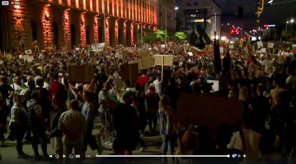 Protest uriaș în Bulgaria. Peste zece mii de bulgari au ieșit în stradă. Video 