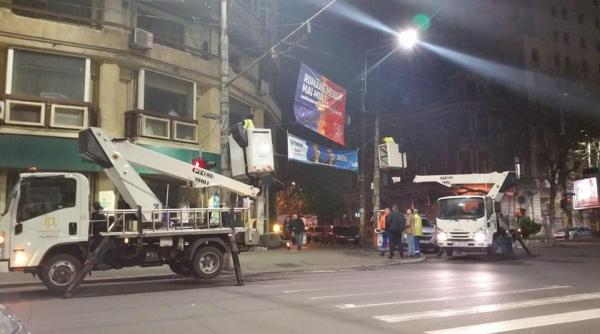 Orașele sunt împânzite de bannere, deși campania începe peste o lună de zile