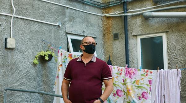 Din pensie, o octogenară din Romania își întreține fiul din Anglia, rămas fără job din cauza coronaviruslui: „Sunt pierdut“