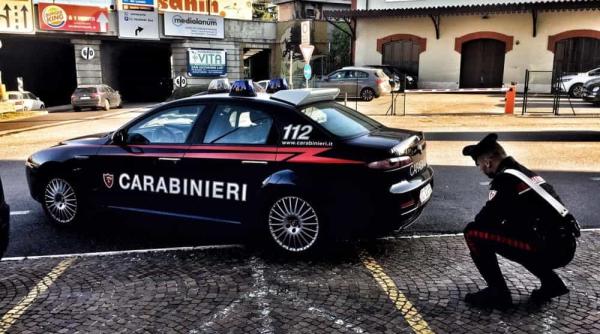 Italia. Tânără româncă în stare critică: Înjunghiată în plină stradă de un conațional, după serviciu