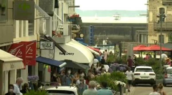 Franța. Plaje, parcuri și grădini închise din cauza tinerilor care nu respectă distanțarea socială