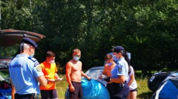 Român, infectat cu COVID-19, depistat de jandarmi la picnic, la Sinaia