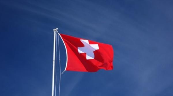 Românii care merg în Elveția și Liechtenstein stau în carantină 10 zile