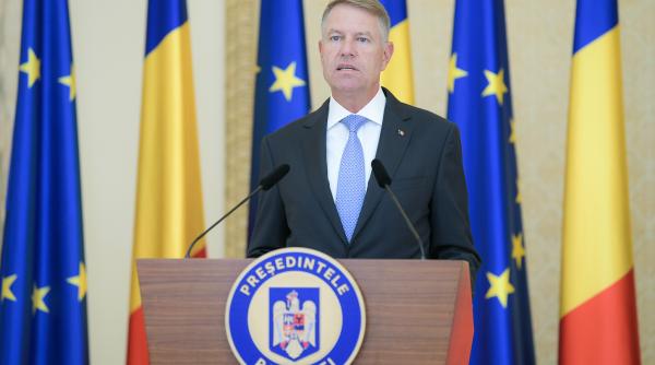 Doi preoţi români din Italia au fost decoraţi de Iohannis