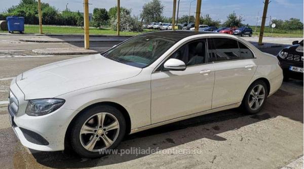 A intrat în vama Turnu la volanul unui Mercedes, dar a ieșit pe jos. Ce au constatat poliţiştii de frontieră 