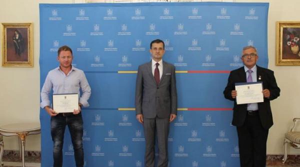 Italia. Alin, eroul care a salvat un copil de la înec, distins de ambasadorul României în Italia