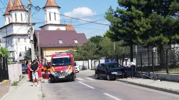 Româncă moartă după ce a fost lovită, pe trotuar, de o mașină: Șoferul furase autoturismul