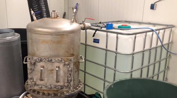 Cel mai mare laborator de cocaină din Olanda, descoperit: Producea droguri de peste 5 MILIOANE de dolari ZILNIC (Video)